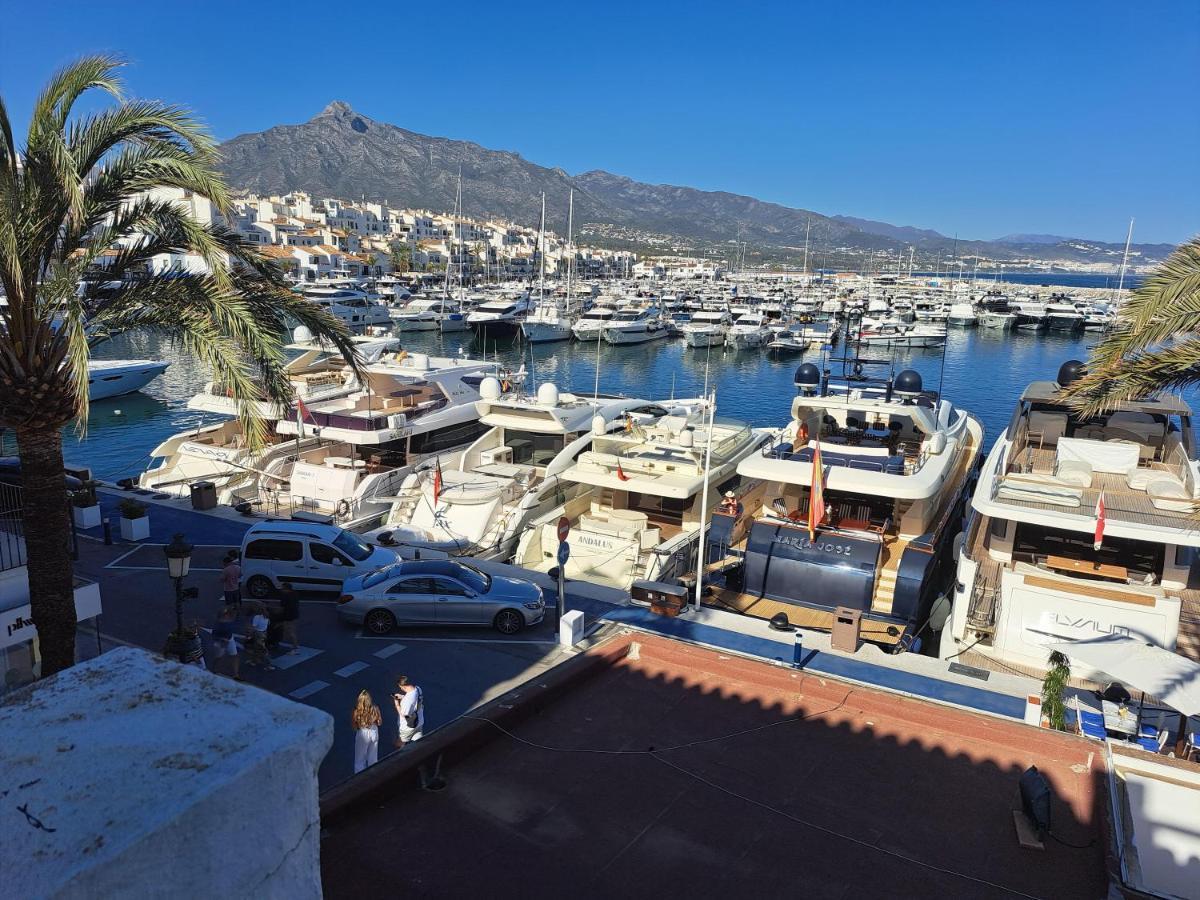 Private Suites In Huge Penthouse 1St Line Puerto Banus, Incredible Views, Jacuzzis Marbella Buitenkant foto