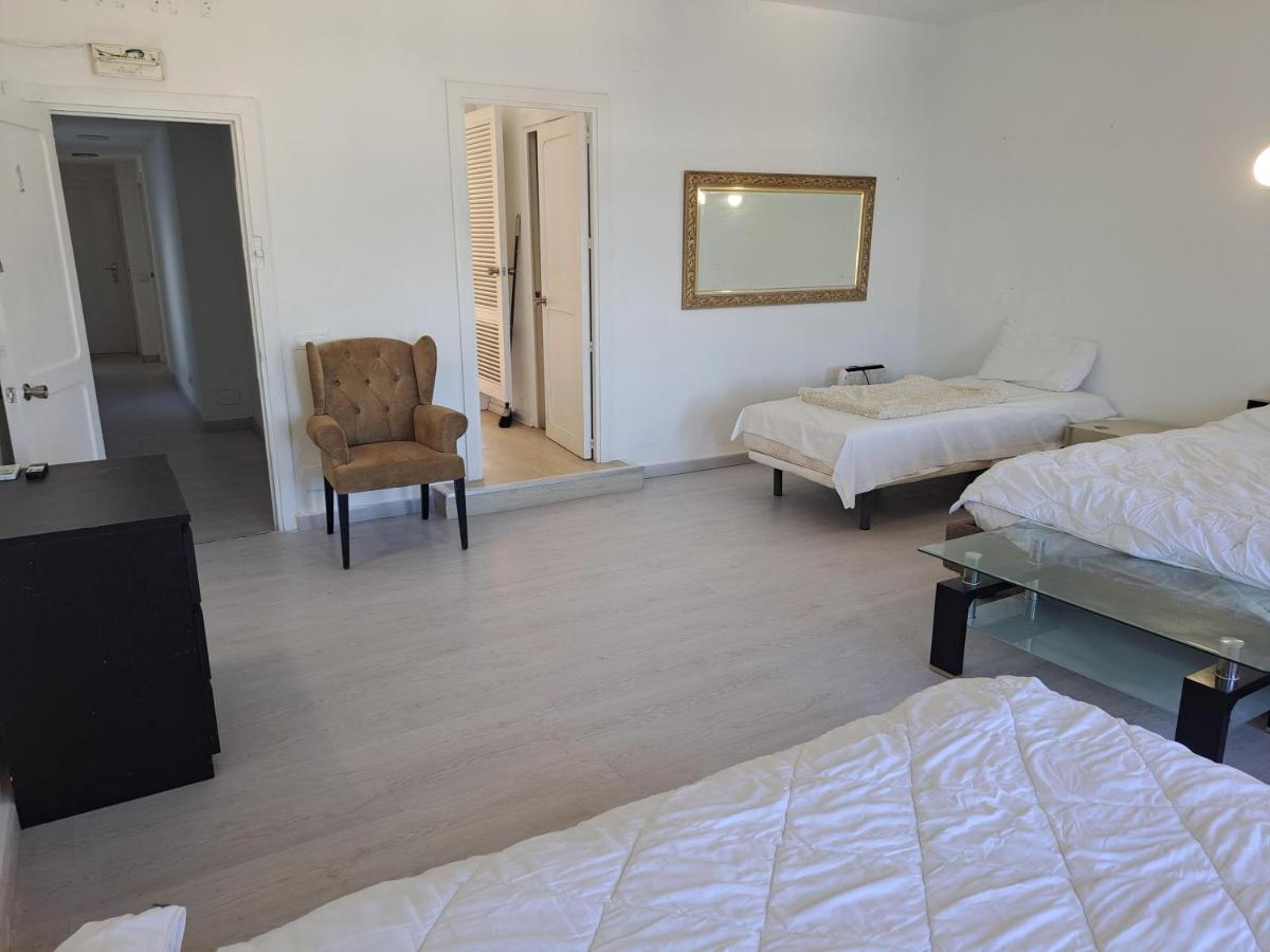 Private Suites In Huge Penthouse 1St Line Puerto Banus, Incredible Views, Jacuzzis Marbella Buitenkant foto