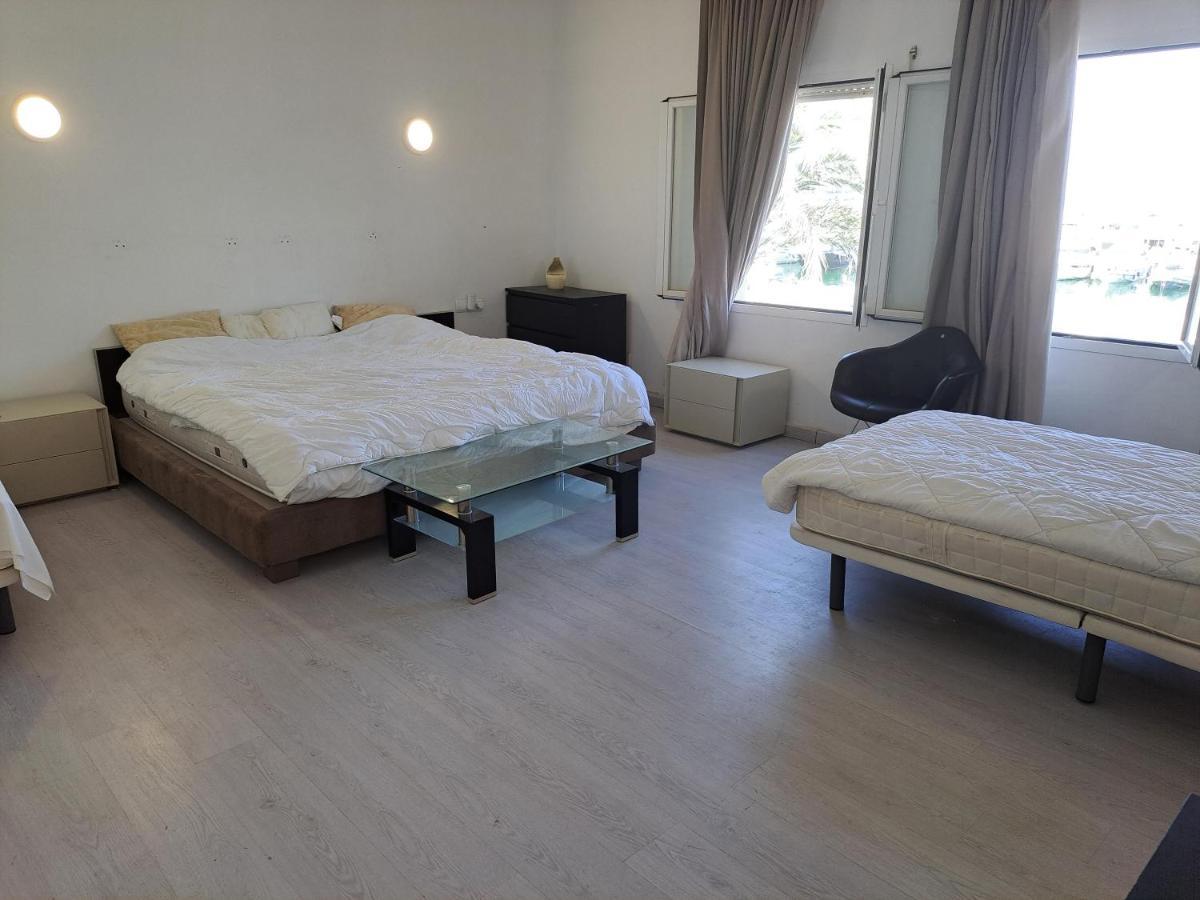 Private Suites In Huge Penthouse 1St Line Puerto Banus, Incredible Views, Jacuzzis Marbella Buitenkant foto